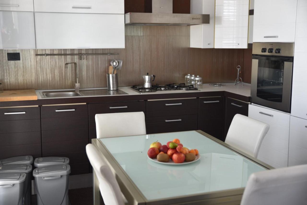 Perla Marina Apartment ปอร์โต เอมเปโดเกล ภายนอก รูปภาพ