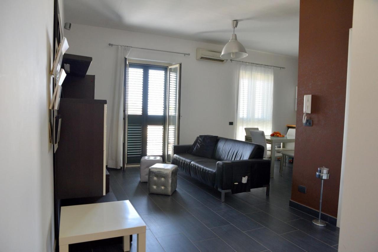 Perla Marina Apartment ปอร์โต เอมเปโดเกล ภายนอก รูปภาพ